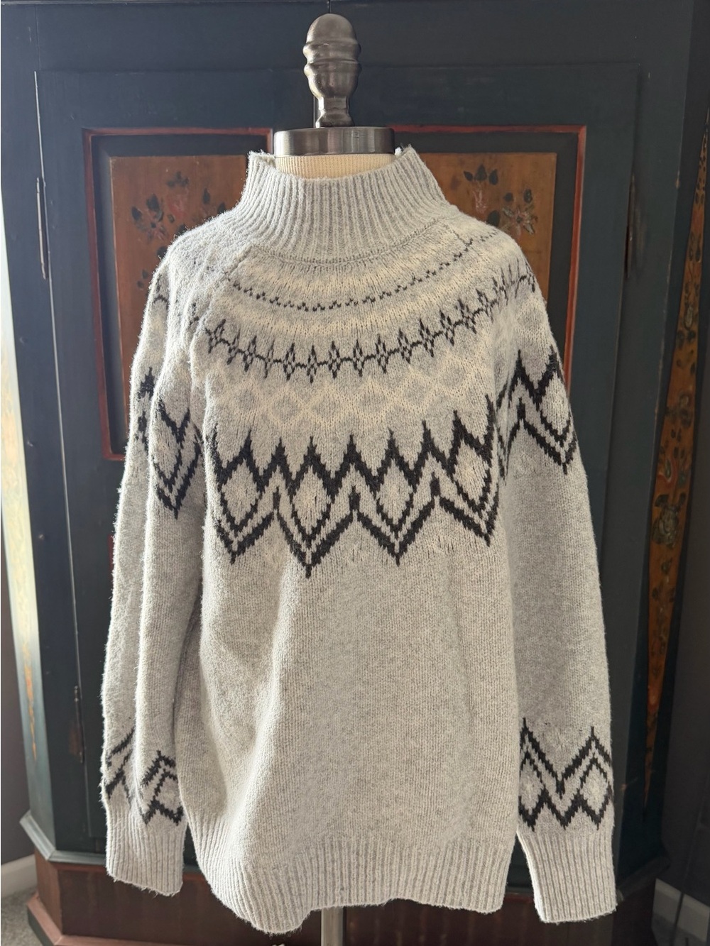 Max Studio Cream and Black Turtleneck Fair Isle Sweater